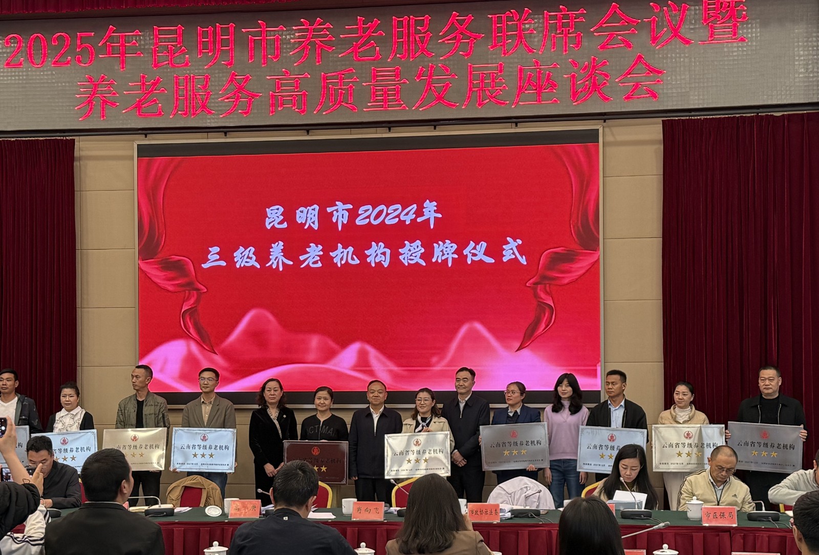 950f9c4a30fe0eda4335a1466b972a6.jpg 950f9c4a30fe0eda4335a1466b972a6.jpg